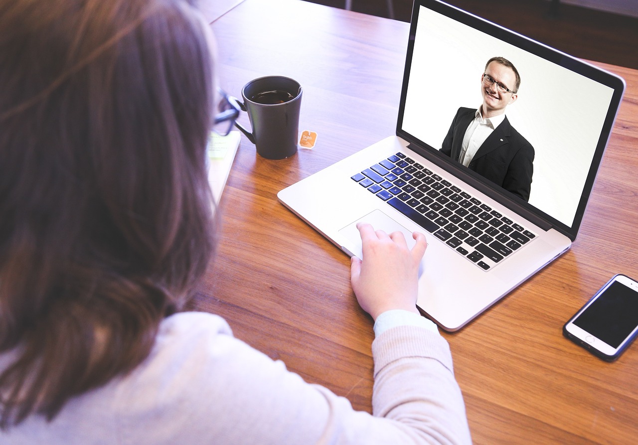 Future of Recruitment: The Impact of Virtual Interviews and Remote Hiring in 2025